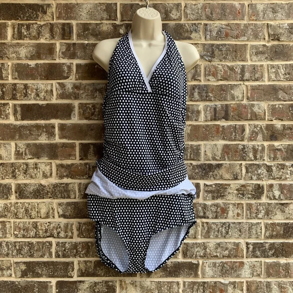 Women’s One Piece Halter Swimsuit Skirted - Picture 11 of 15